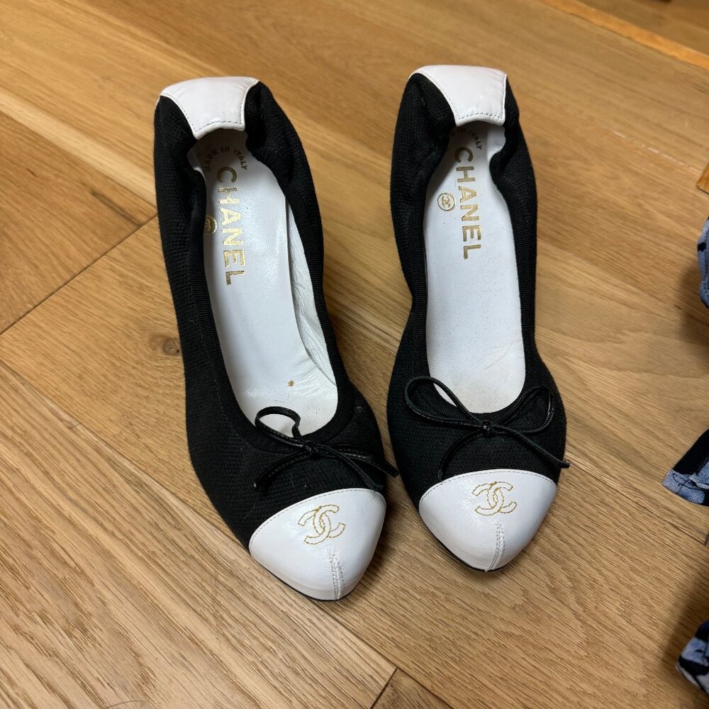 Chanel Black & White Logo Cap Toe Pumps